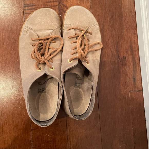 Birkenstock sneakers in EUC - Picture 2 of 3